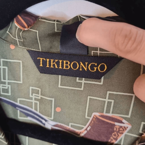 Tikibongo Men's 100% Silk Short Sleeve Collared Smoking Shirt sz XL Green - Picture 3 of 5